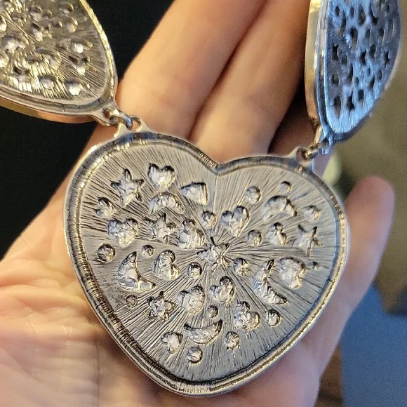 Vintage Anne Klein Statement Heart Necklace - Picture 10 of 10